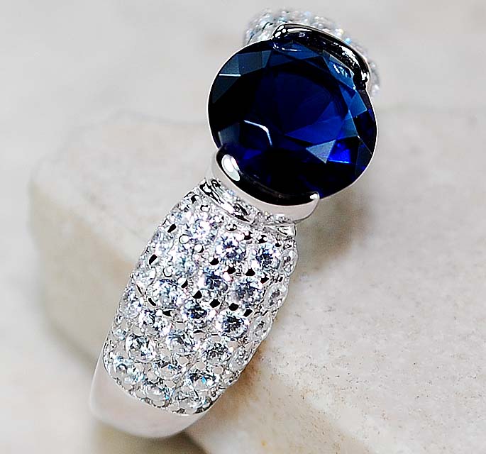 2CT Blue Sapphire & White Topaz 925 Solid Sterling Silver Ring