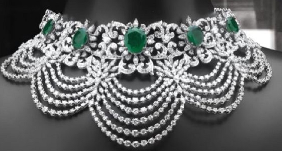 A Gorgeous Emerald And Diamond Necklace