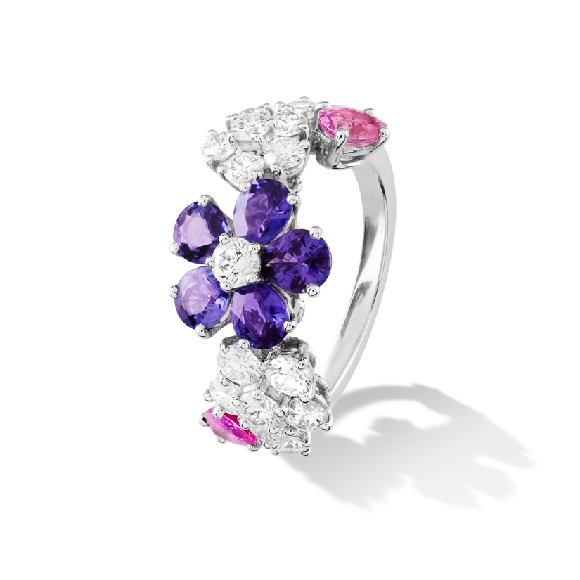 Folie des Prés ring, white gold, pear-shaped pink and mauve sapphires, round diamonds; diamond quality DEF, IF to VVS.