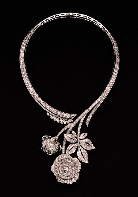 Paeonia necklace by Van Cleef & Arpels. 
