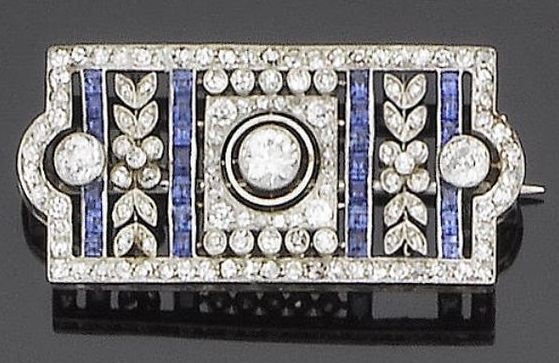 A belle époque sapphire and diamond brooch, circa 1910 