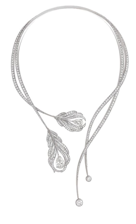Chanel Plume necklace with diamonds