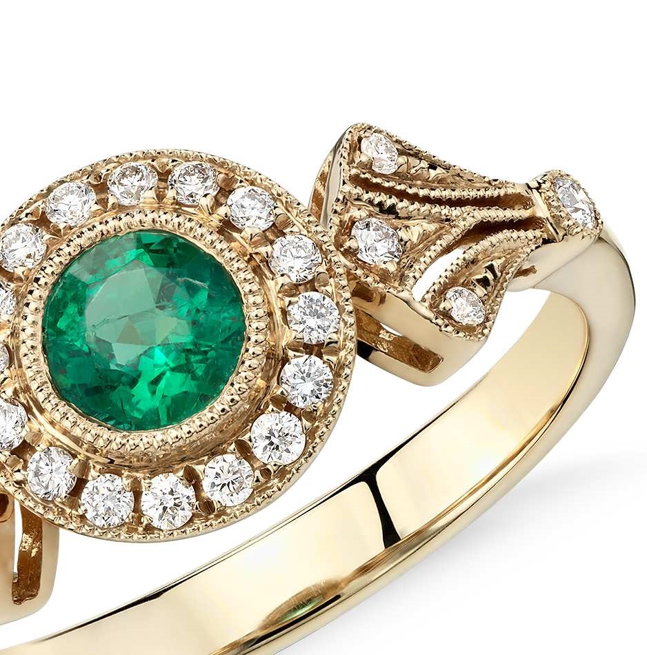 Emerald and Diamond Vintage-Inspired Milgrain Ring