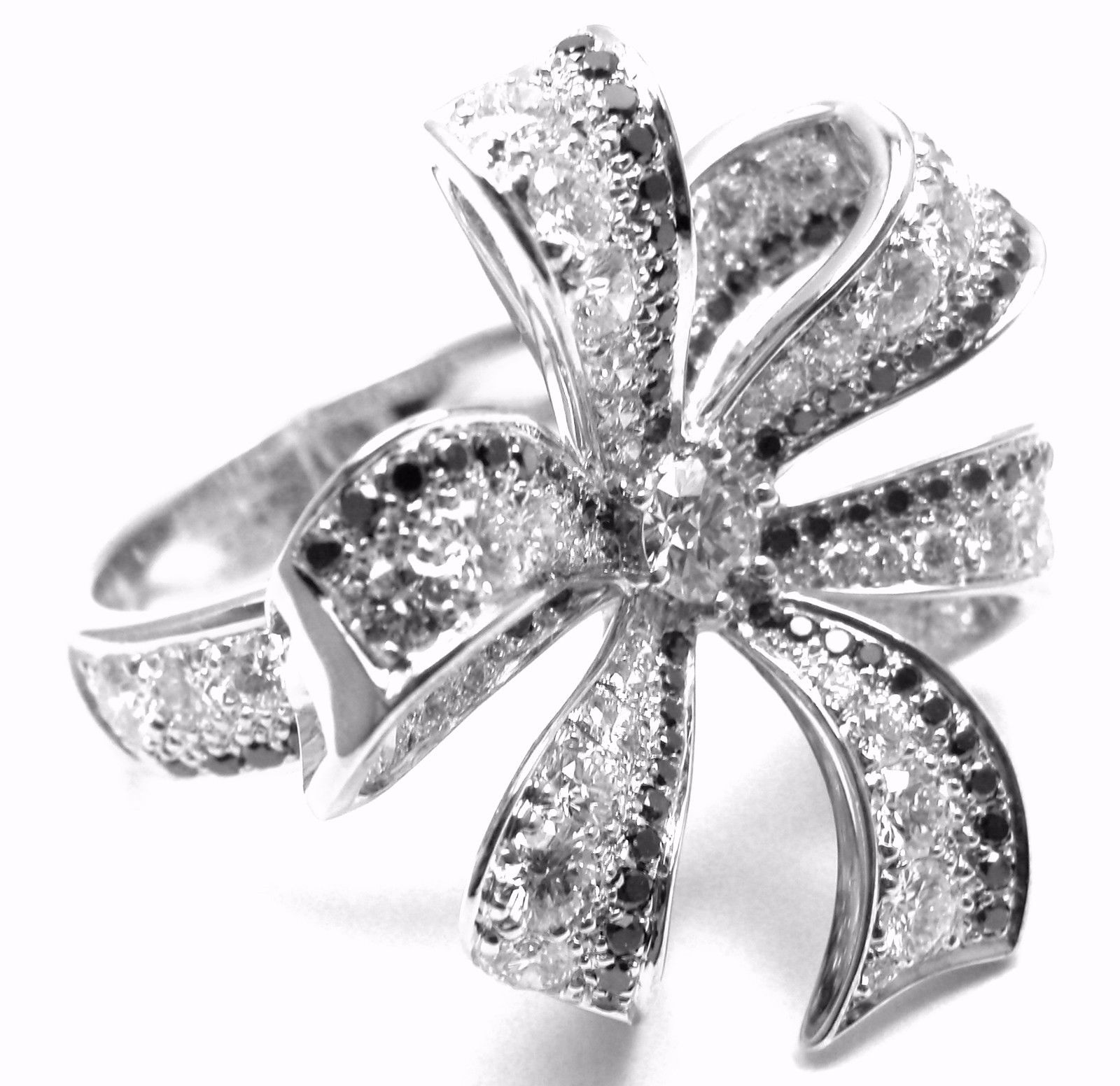Chanel 1932 18k White Gold White & Black Diamond Ring