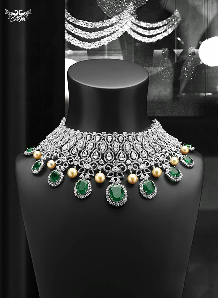 A Gorgeous Emerald, Pearl and Diamond Necklace