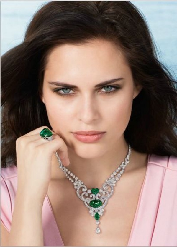 Graff Emerald 24.53ct and Diamond 51.67ct Necklace, Cabochon Emerald 25.98ct ring with heart shaped diamond sholders