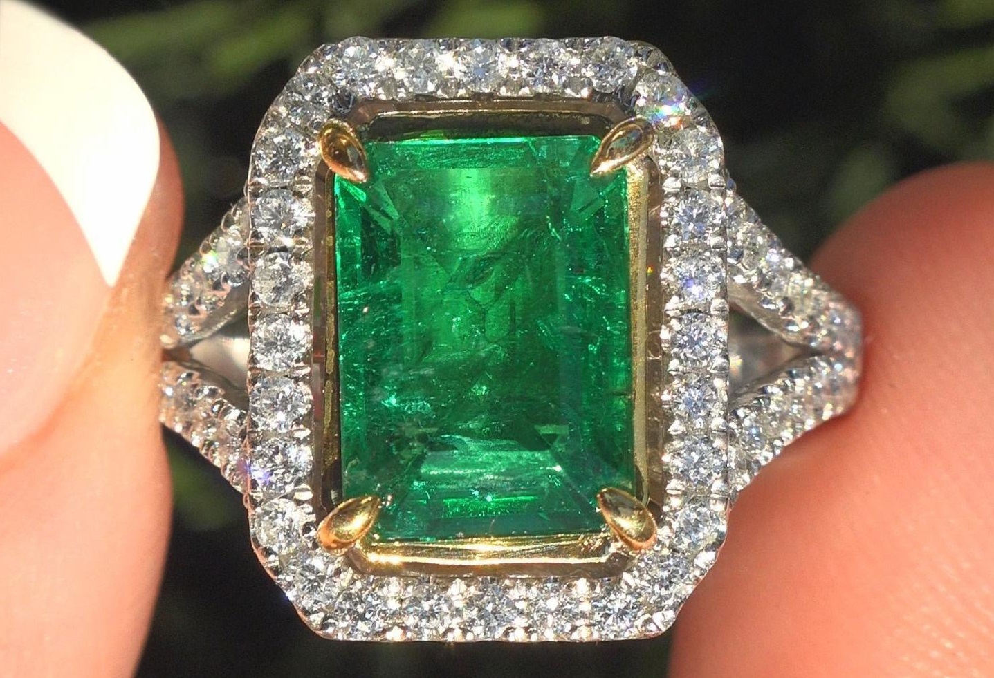 GRS Certified 4.59 tcw VS Clarity Single Hue Green Color Emerald & Diamond Engagement Ring "Solid 14k Gold" 