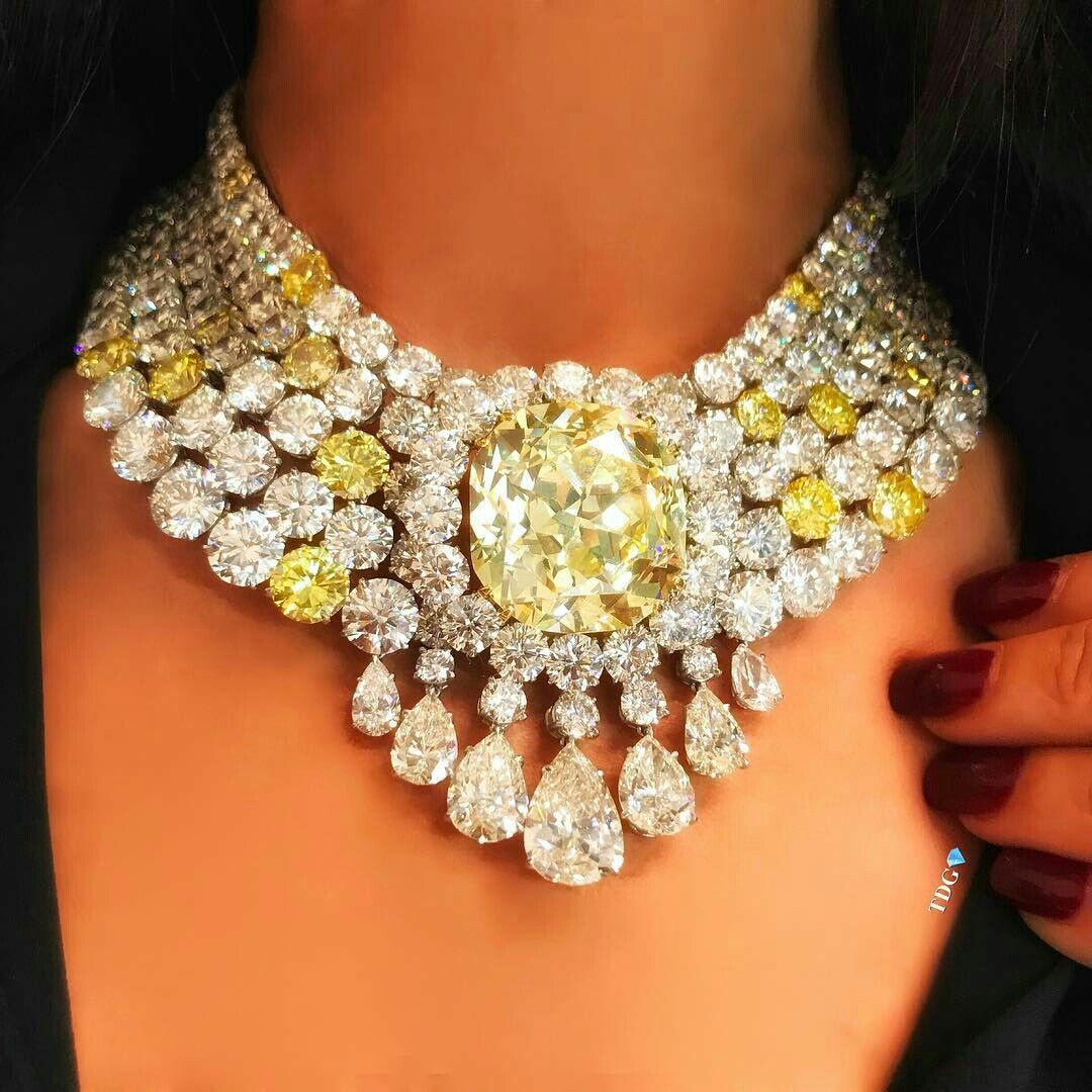 A Gorgeous Yellow Diamond and Diamond Necklace