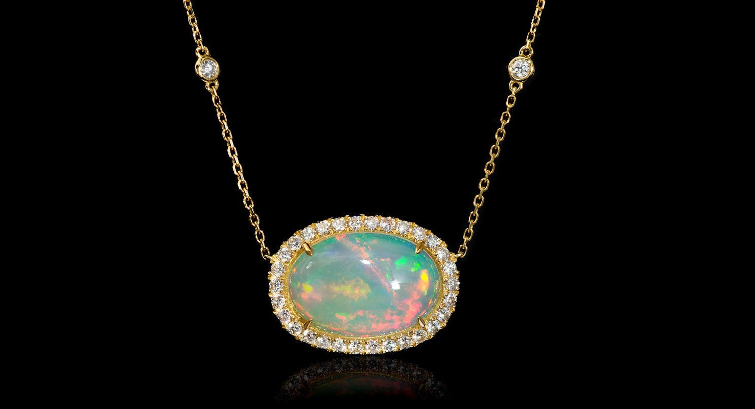 Diamond and Opal 18k Yellow Gold Pendant Necklace