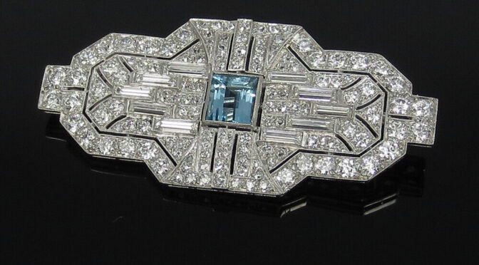 Art Deco 8.50ct DE/VS Old Cut Diamond & 3.0ct Aquamarine Platinum Pendant Brooch